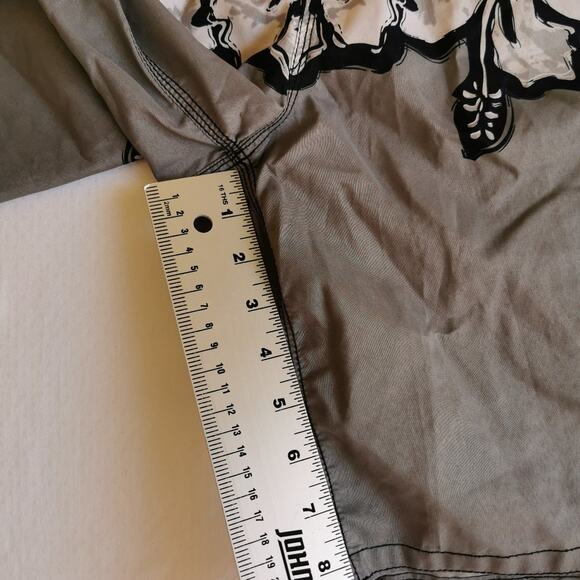 Mossimo Mens Summer Board Shorts size 32, Red, Multi Color, Aloha - Picture 4 of 11